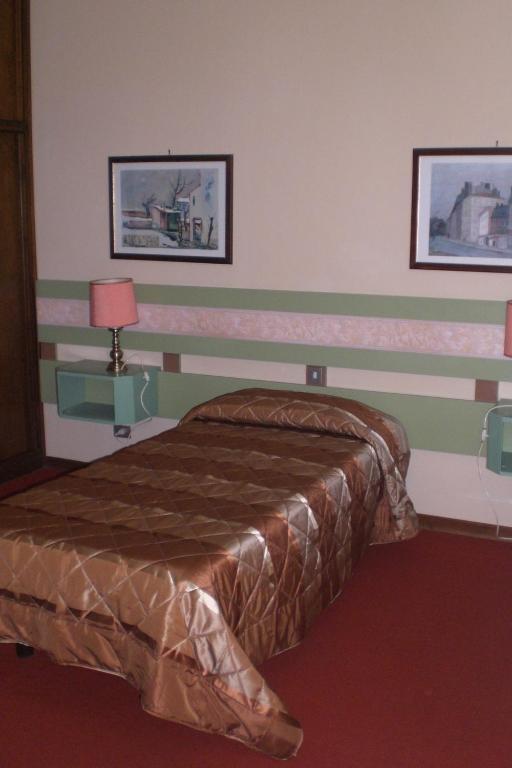 Hotel La Meridiana Бризигела Екстериор снимка